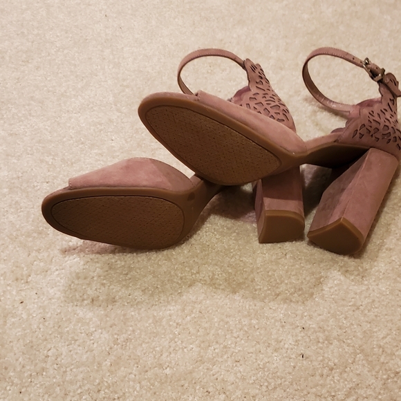 NWOT Jessica Simpson block heels in mauve suede - Picture 4 of 4